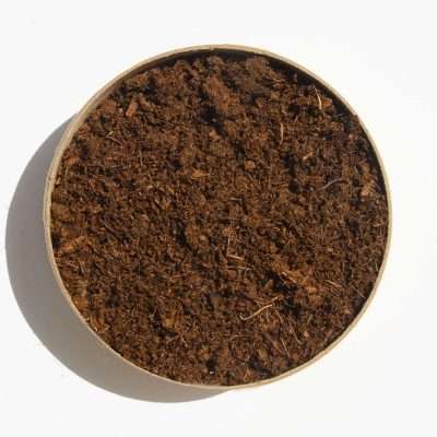 Green power Australia natural gardening supplies - Baltic Peat Moss is a natural and unique material which remains the most important basic substance for use in growing media. Ideal for propagation and finish production of crops. It does not contain harmful microorganisms or weed seeds unlike poorly processed compost. It is ideal for planting fruits and vegetables that are acid loving such as strawberries, blueberries, tomatoes and revitalising garden lawns.